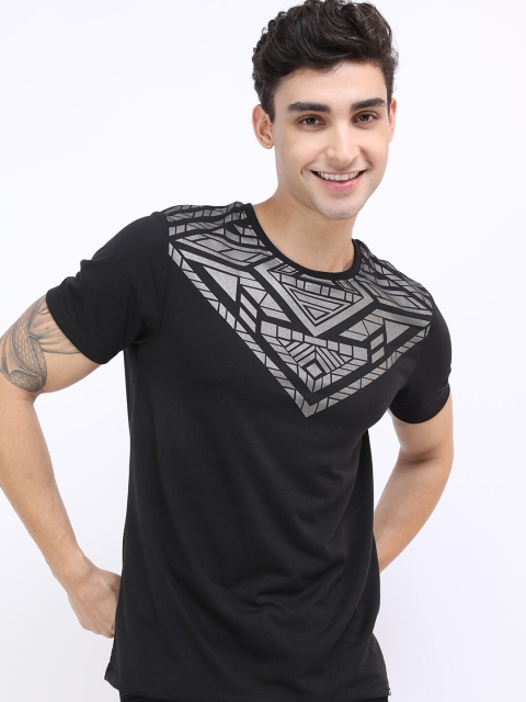 HIGHLANDER Men Black Printed Slim Fit T-shirt