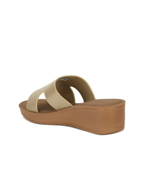 Bata Flat Form Sandals with Buckles Heels - Image 2