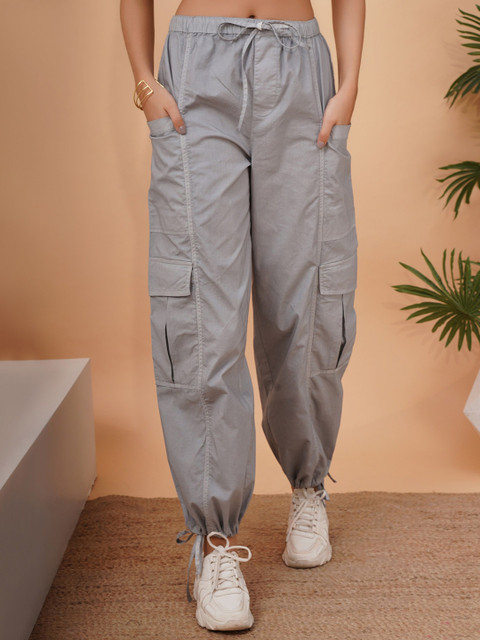 NUEVOSDAMAS Women Relaxed High-Rise Pleated Parachute Trousers