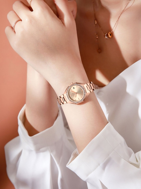 ALIX Women Brass Embellished Dial & Stainless Steel Bracelet Style Straps Analogue Watch AL2531 RGRG - Image 5