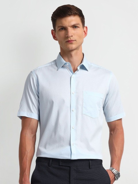 Arrow Men Modern Spread Collar Geometric Printed Cotton Slim Fit Formal Shirt