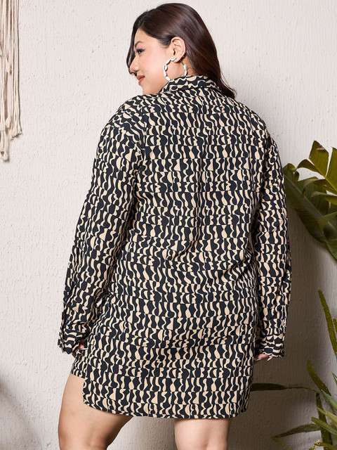 Berrylush Curve Black Plus Size Abstract Printed Longline Shirt With Mini Shorts - Image 5
