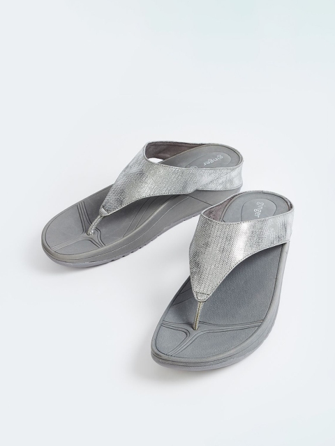 Ginger by Lifestyle Women Rubber Room Slippers - Image 2