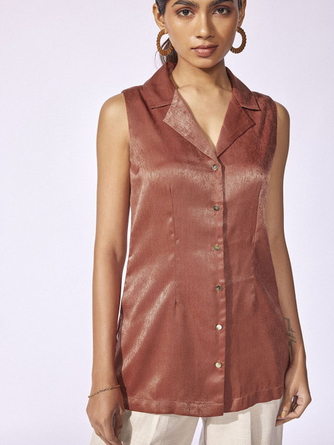 The Label Life Notched Lapel Sleeveless Blazer - Image 6