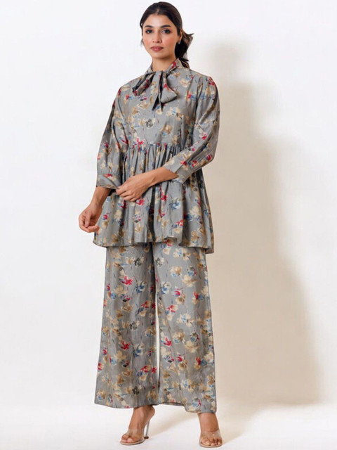 ARAVALII Floral Printed Tie Up Neck Top With Palazzo