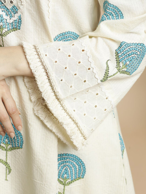 Anouk Off-White & Blue Printed Notch Neck Schiffli Work Cotton A-Line Kurta & Trouser - Image 6