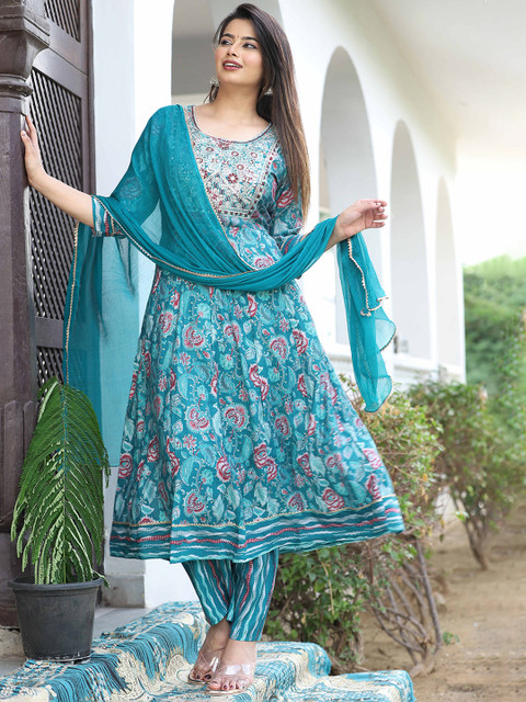 SINGNI Ethnic Motifs Embroidered Zari Anarkali Kurta With Trousers & Dupatta