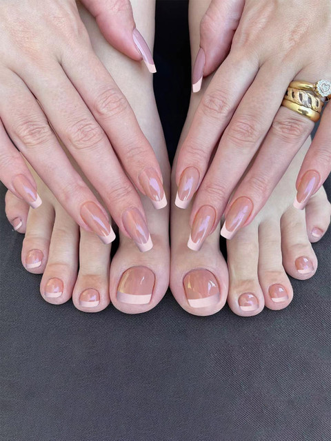 The Pink Truck Set Of 48 Reusable Artificial Nails - French Combo