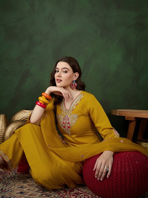 Sangria Yellow Floral Embroidered Regular Sequinned Kurta With Trouser With Dupatta - Image 2