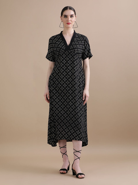 BLACK & BLAH BLAH Women Printed A-Line Midi Dress