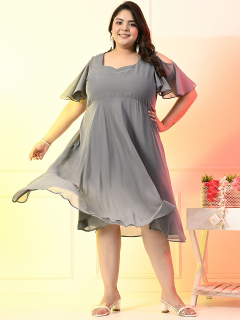 PrettyPlus by Desinoor.com Women Plus Size Georgette Fit & Flare Dress - Image 2