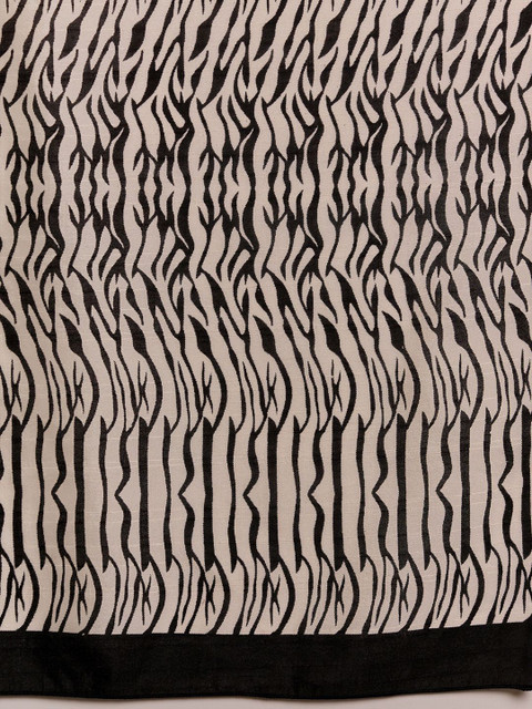 Sangria Dabu Printed Saree With Blouse Piece - Image 6