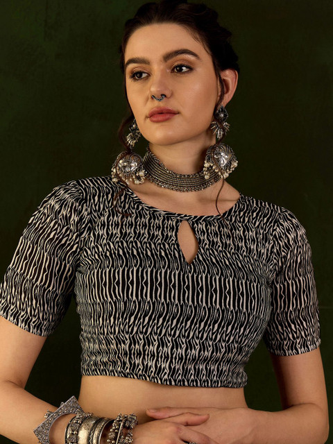 Sangria Dabu Printed Saree With Blouse Piece - Image 7