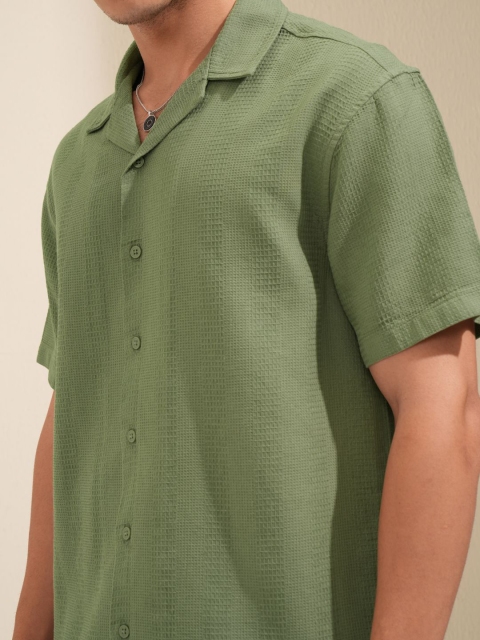 HIGHLANDER Men Waffle Dobby Textured Cuban Collar Relaxed Shirt - Image 2