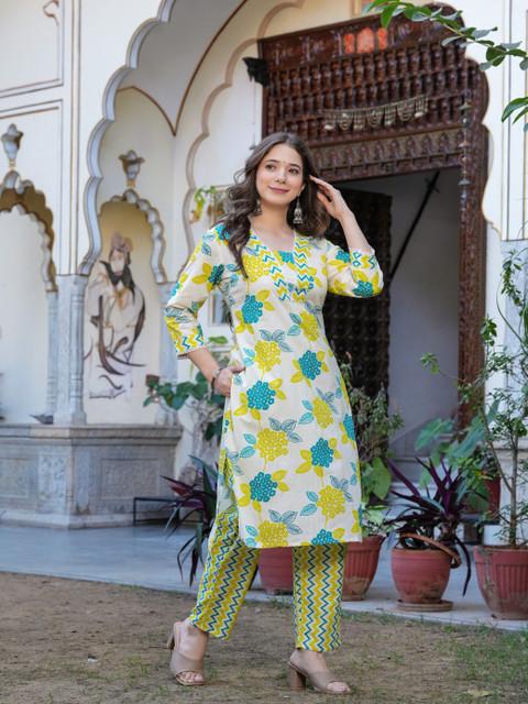 BKApparels Floral Printed V-Neck Straight Pure Cotton Kurta With Trouser - Image 3