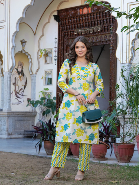 BKApparels Floral Printed V-Neck Straight Pure Cotton Kurta With Trouser - Image 6