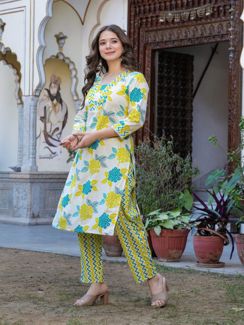 BKApparels Floral Printed V-Neck Straight Pure Cotton Kurta With Trouser - Image 4
