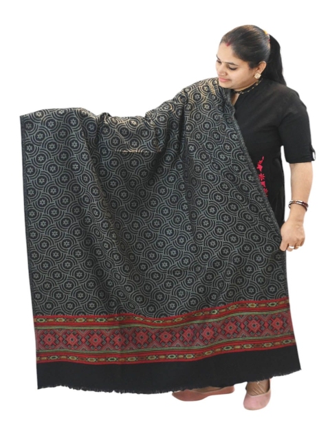 Vrinde Kashmiri Floral Woven Design Shawl - Image 2
