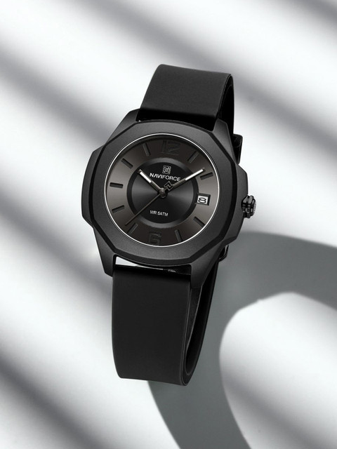 Naviforce Women Sunburst Pattern Dial Analogue Watch NF7107_B B