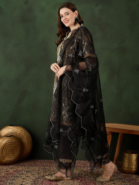 Sangria Printed Straight Kurta, Trouser & Dupatta Set - Image 5