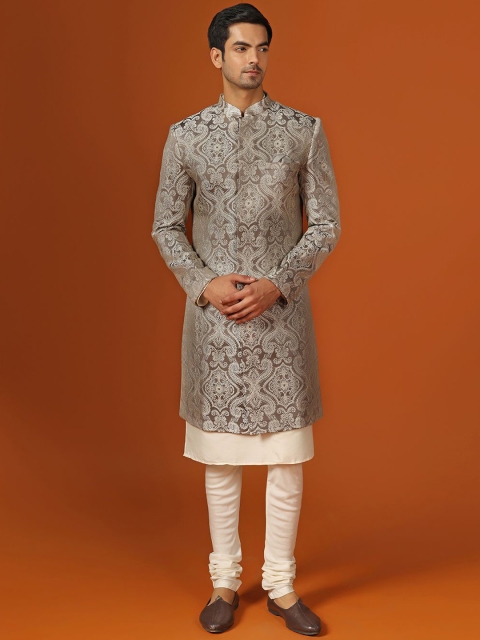 KISAH Men Woven Design Indowestern Sherwani Set