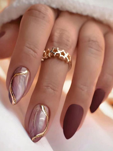 The Pink Truck Set of 24 Reusable Nails Maroon Golden Detailing Design With Glue