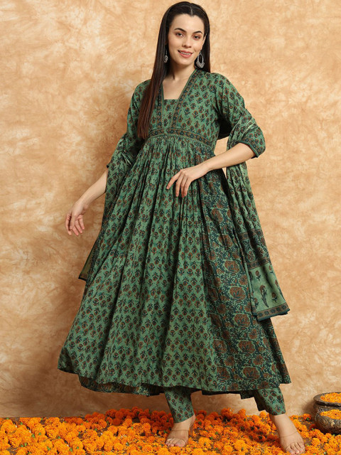 Gujari Women Floral Printed Layered Pure Cotton Kurta with Trousers & With Dupatta