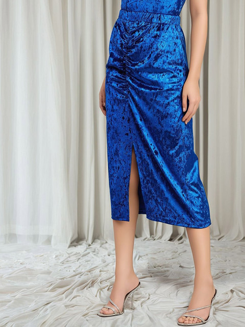ZYNG Velvet Midi Pencil Skirt - Image 3