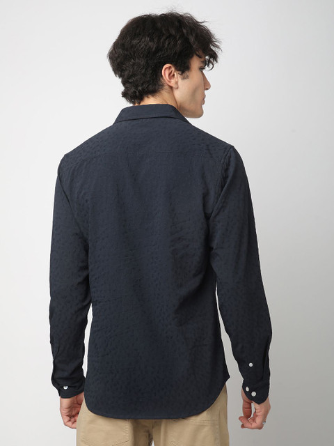 VASTRADO Men Classic Spread Collar Textured Solid Slim Fit Casual Shirt - Image 5
