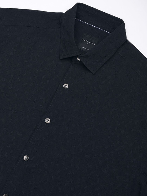 VASTRADO Men Classic Spread Collar Textured Solid Slim Fit Casual Shirt - Image 7