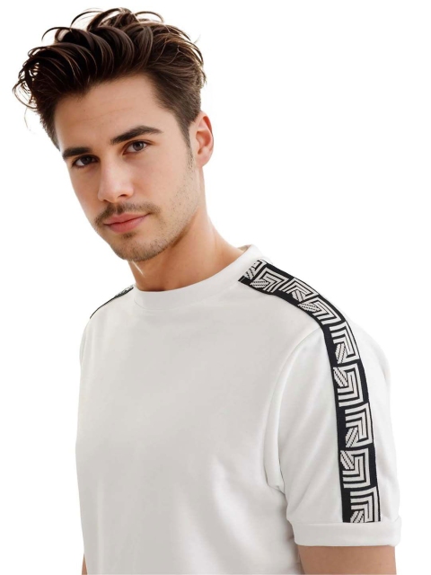 RARE RABBIT Men Graphic Printed Round Neck Cotton Oversized T-shirt - Image 7