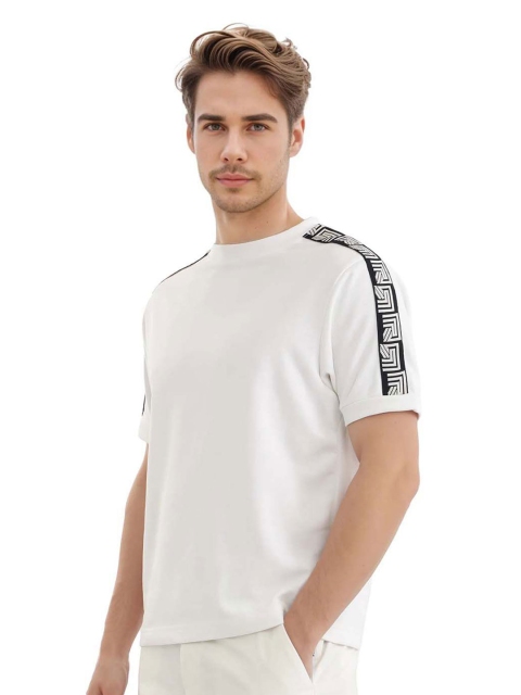 RARE RABBIT Men Graphic Printed Round Neck Cotton Oversized T-shirt - Image 4