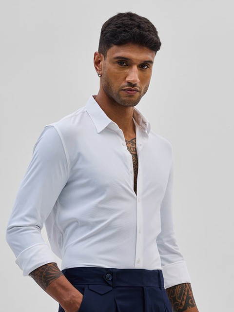 Snitch Men Smart Spread Collar Solid Slim Fit Formal Shirt - Image 3
