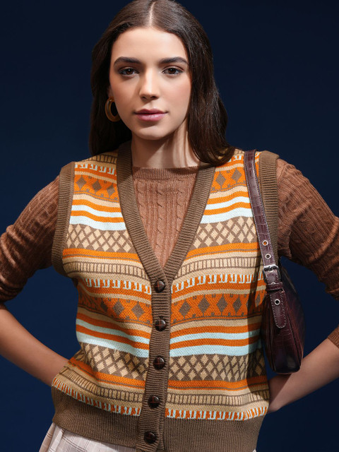 Tokyo Talkies Women Sleeveless Argyle Cardigan