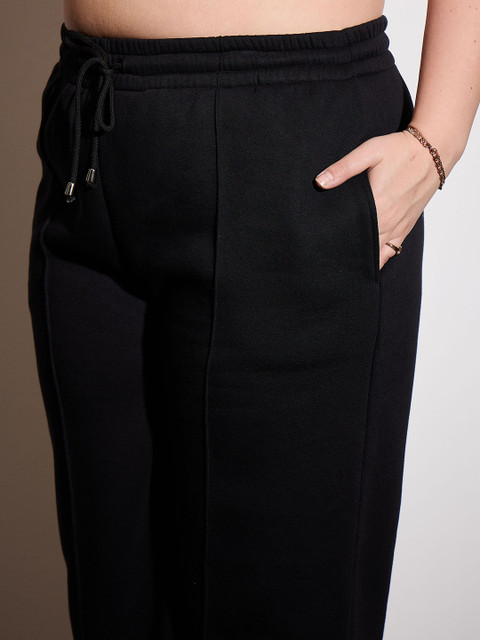 SASSAFRAS Curve Plus Size High Neck Zipper Jacket With Sweatpants - Image 3