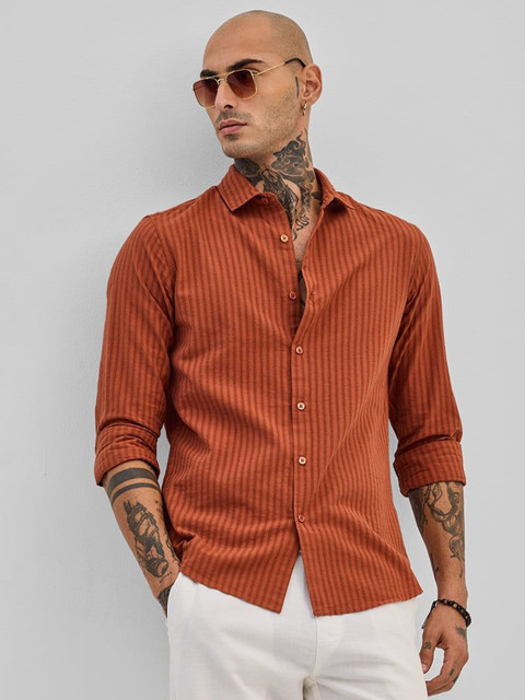 Snitch Men Smart Slim Fit Striped Casual Shirt