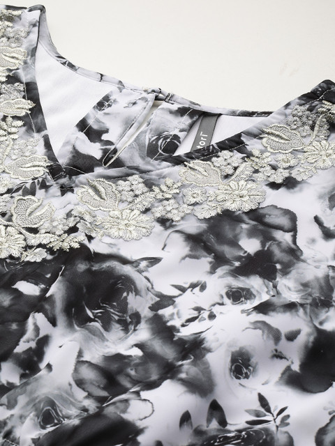 Sztori Plus Size Floral Print A-Line Midi Dress - Image 2