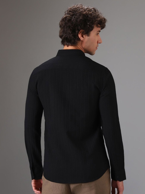 Banana Club Men Textured Classic Slim Fit Casual Shirt - Image 4