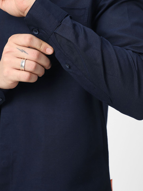 Urbano Fashion Men Club Collar Solid Cotton Casual Shirt - Image 2