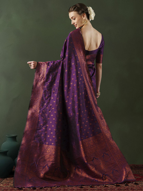 Sangria Woven Design Banarasi Saree With Blouse Piece - Image 2