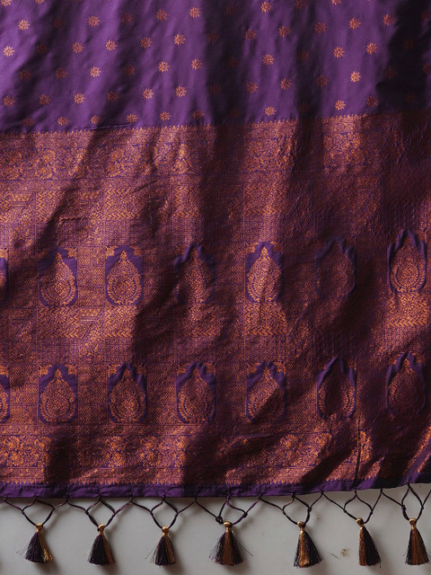 Sangria Woven Design Banarasi Saree With Blouse Piece - Image 5