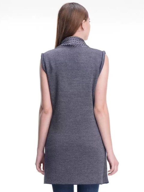 Zigo Self Design Longline Woollen Open Front Shrug - Image 4