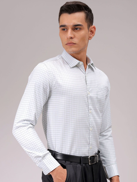 The Indian Garage Co. X Luxe Men Cutaway Collar Checked Slim Fit Formal Shirt - Image 4