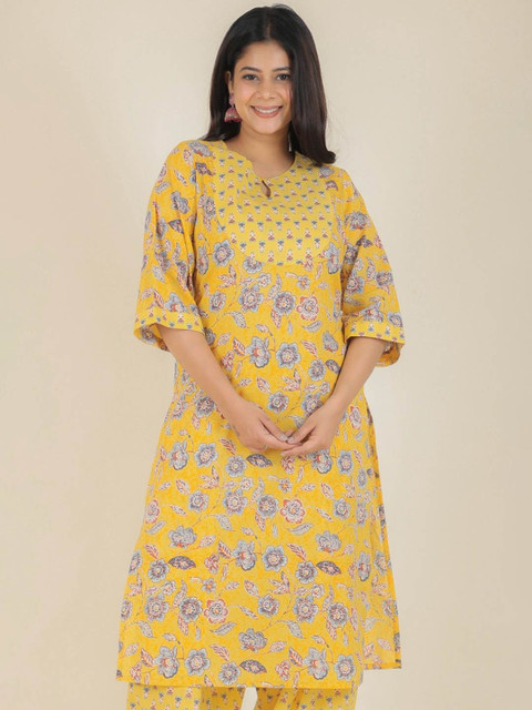 Aramya Floral Printed Cotton Straight Kurta