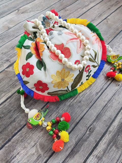 LABEL KANUPRIYA Floral Embroidered Potli Bag - Image 3