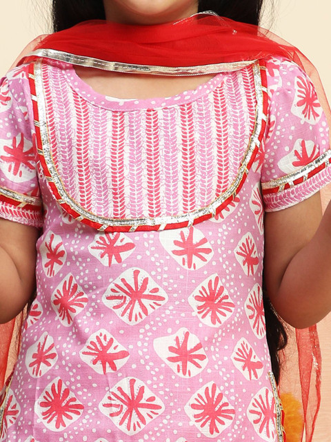 Cutiekins Girls Printed Ready to Wear Lehenga & Blouse With Dupatta - Image 2