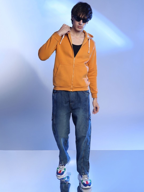 Campus Sutra Men Solid Hooded Sweatshirt - Image 5