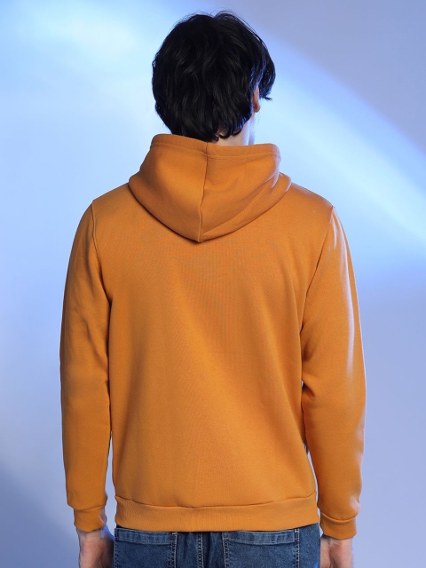 Campus Sutra Men Solid Hooded Sweatshirt - Image 4