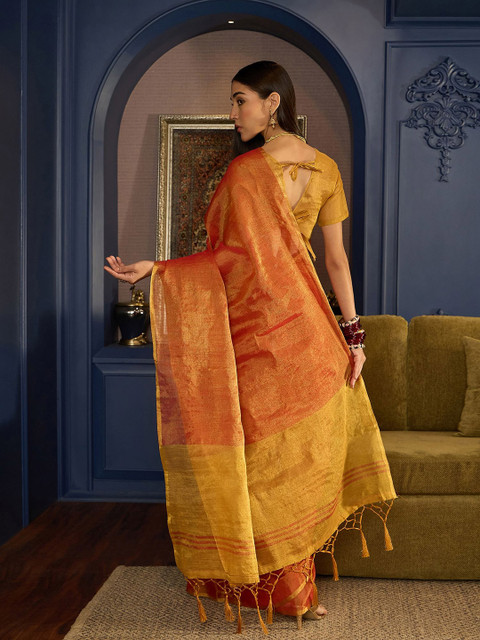 Sangria Woven Design Banarasi Saree With Blouse Piece - Image 3