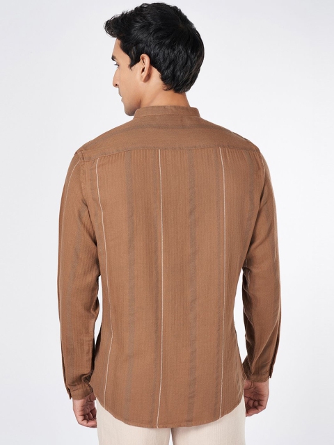 7 Alt by Pantaloons Men Mandarin Collar Solid Cotton Relaxed Fit Casual Shirt - Image 5